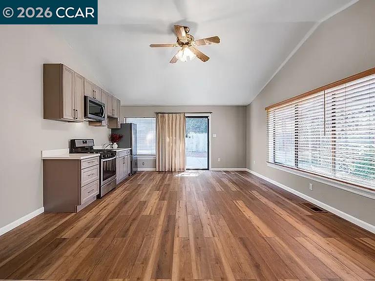 3592 Hillcrest Road, Unit B El Sobrante, CA 94803 - Photo 5 of 10