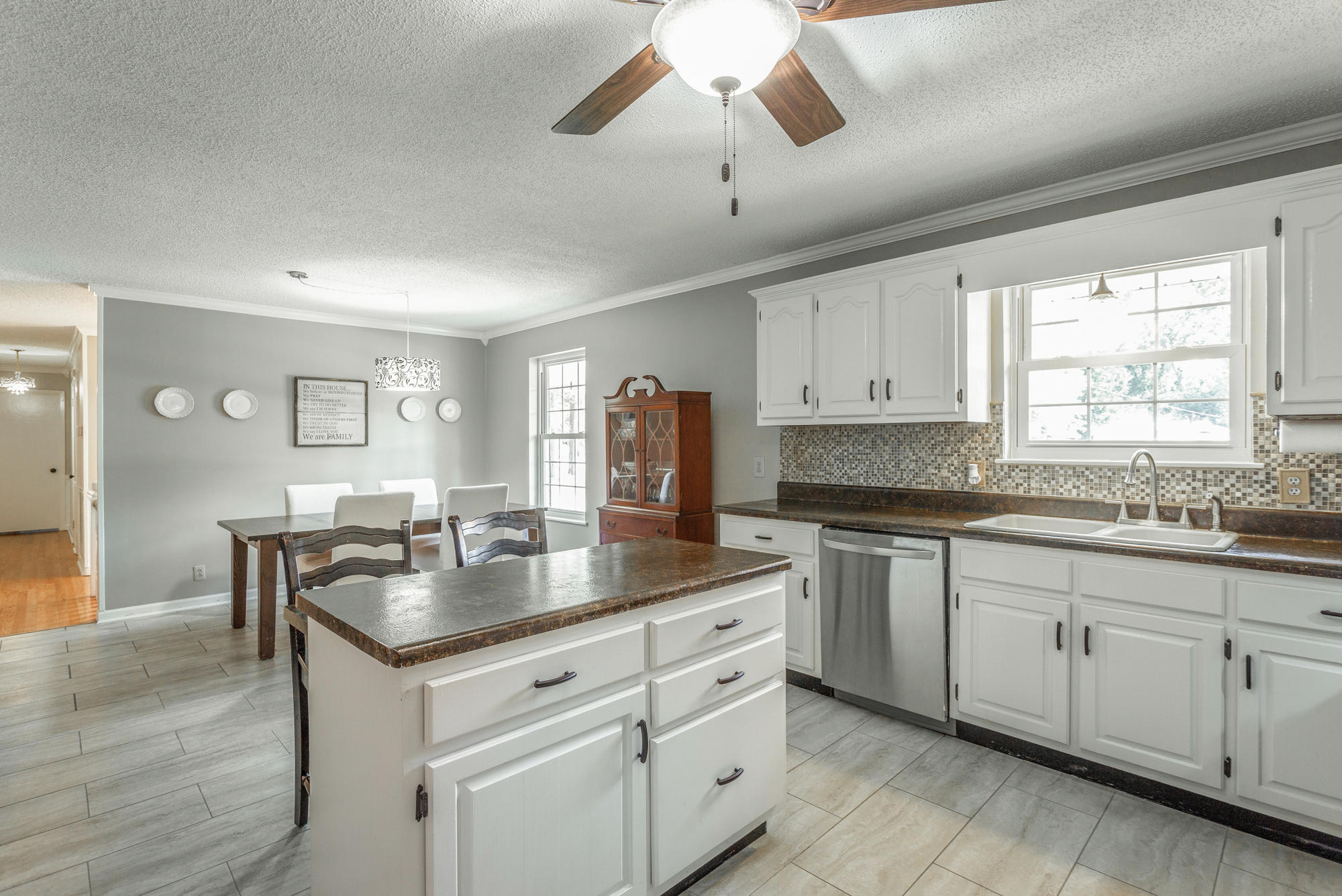 36 Stuart Road Fort Oglethorpe, GA 30742 - Photo 4 of 66 36 Stuart Rd. HD-34