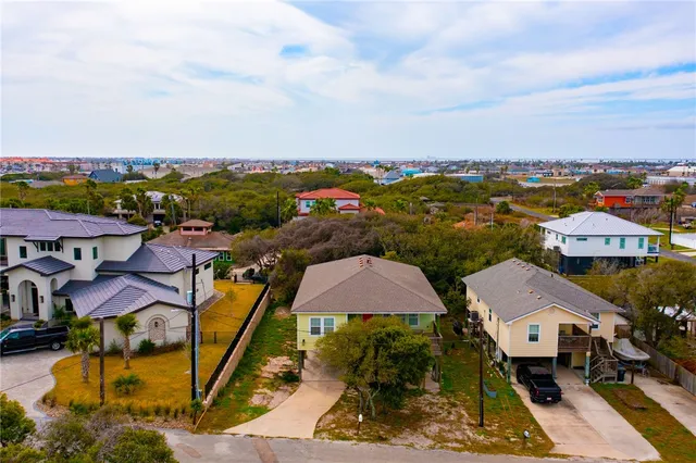 $2,100 | 14213 Playa Del Rey, Corpus Christi, TX 78418