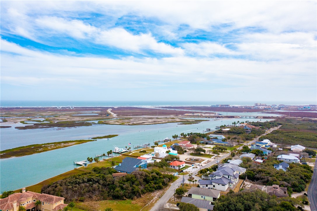 14213 Playa Del Rey Corpus Christi, TX 78418 - Photo 5 of 23