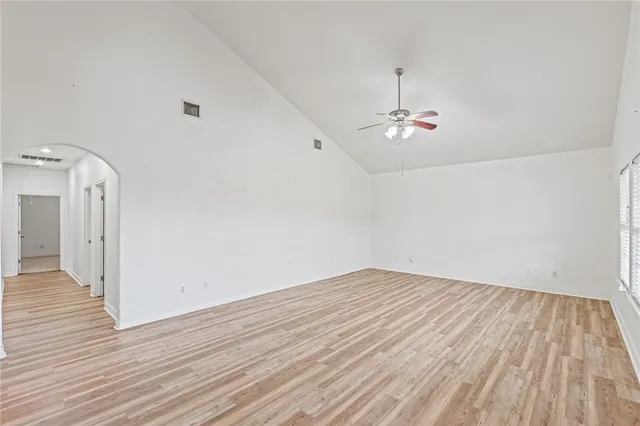 $2,100 | 14213 Playa Del Rey, Corpus Christi, TX 78418