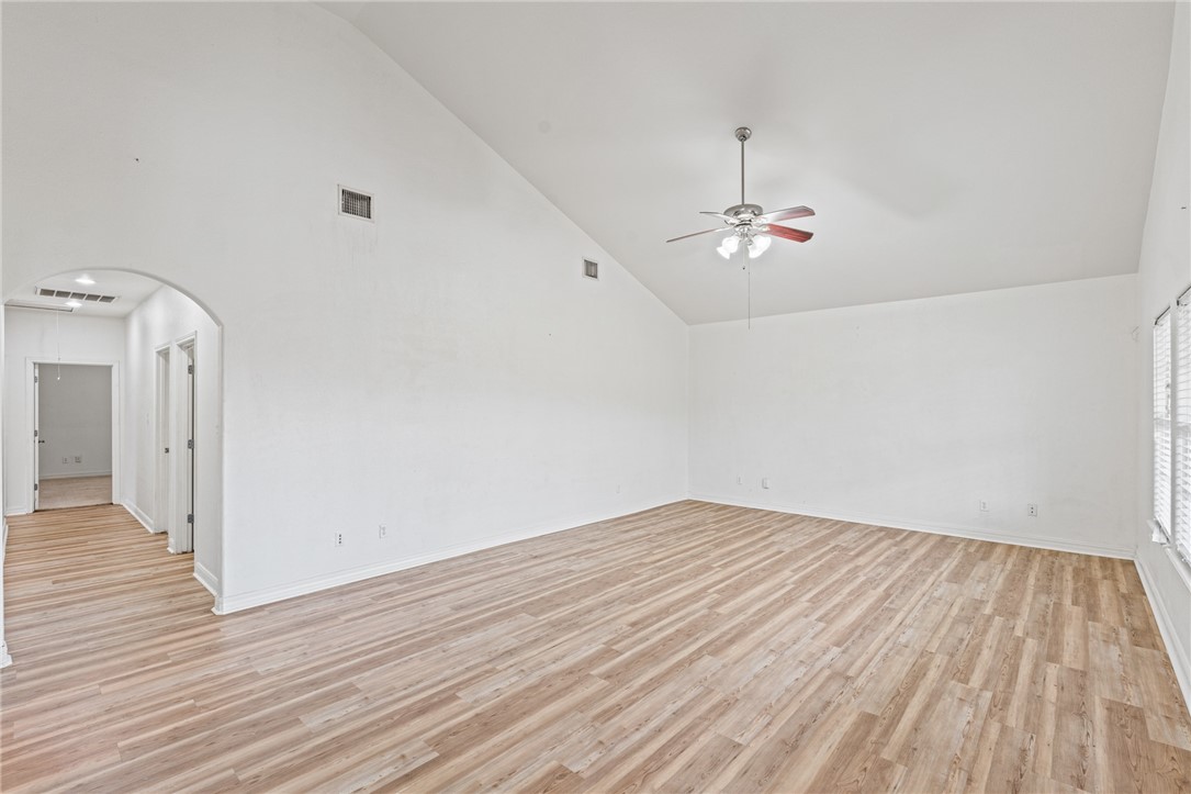 14213 Playa Del Rey Corpus Christi, TX 78418 - Photo 6 of 23