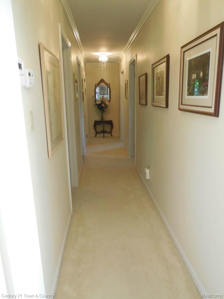 964 Dursley Road Bloomfield Hills, MI 48304 - Photo 15 of 35 DSCN1283.jpg
