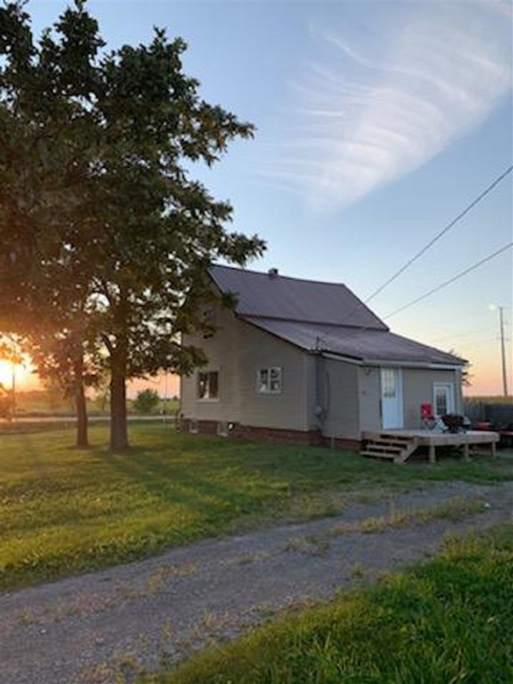 3196 Thomas Road Akron, MI 48701 - Photo 1 of 21