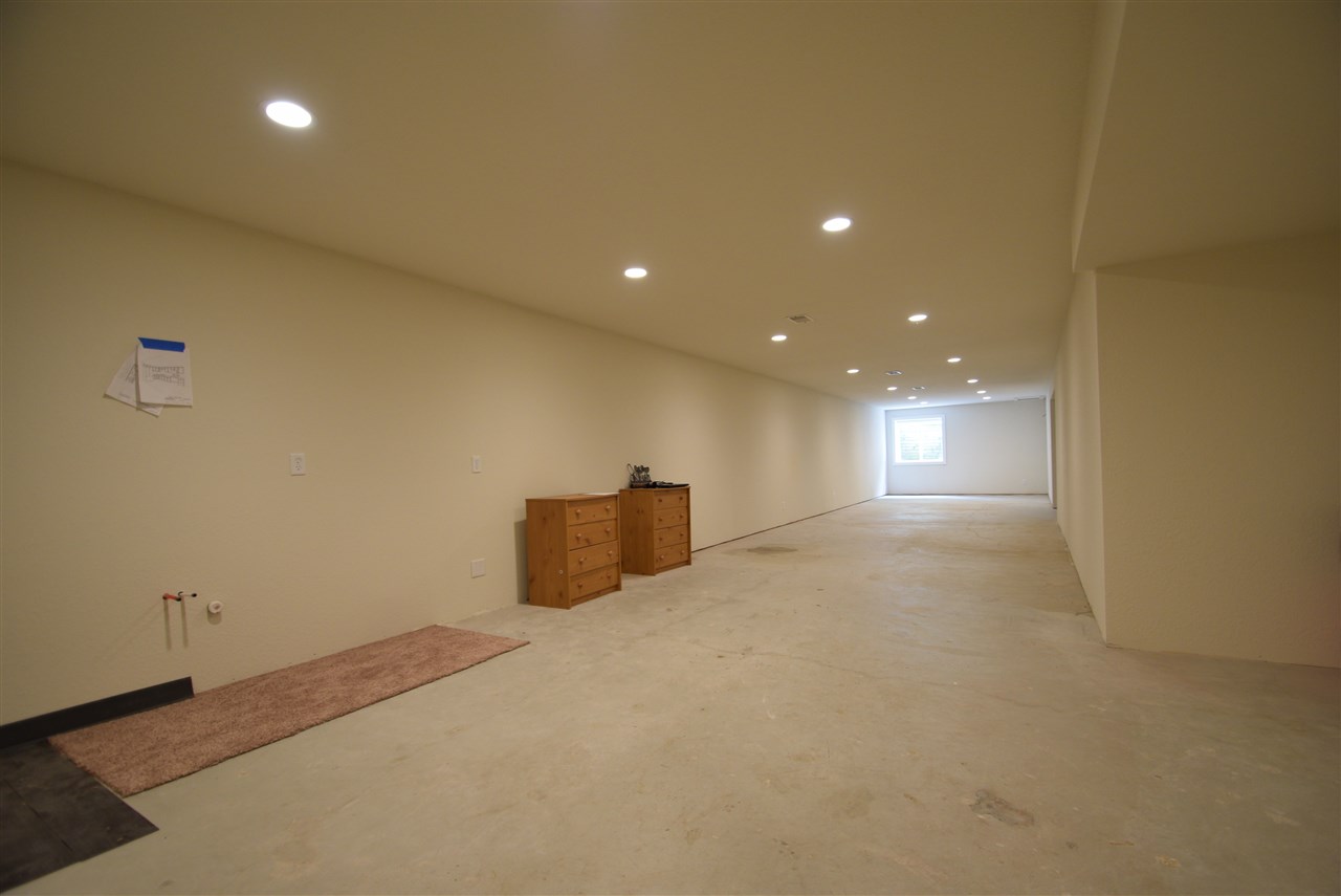 10280 Dice Road Freeland, MI 48623 - Photo 15 of 23