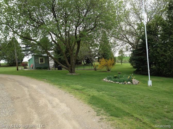 1700 Ridley Road Palms, MI 48465 - Photo 21 of 50 14_driveview.jpg
