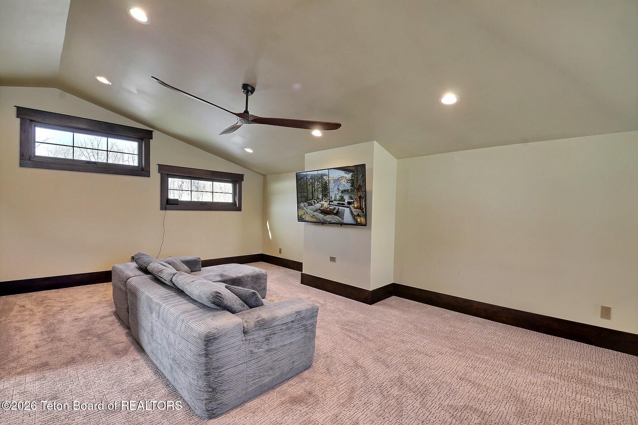 9802 Hiddenwaters Lane Victor, ID 83455 - Photo 30 of 52 Upper Level Living area2