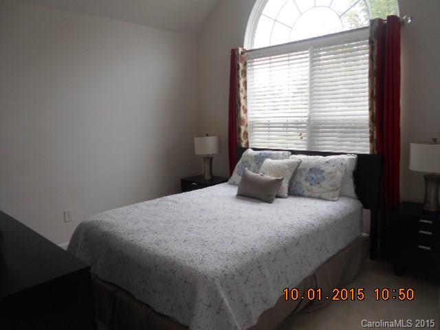 8535 Ridgeline Lane Charlotte, NC 28269 - Photo 7 of 10