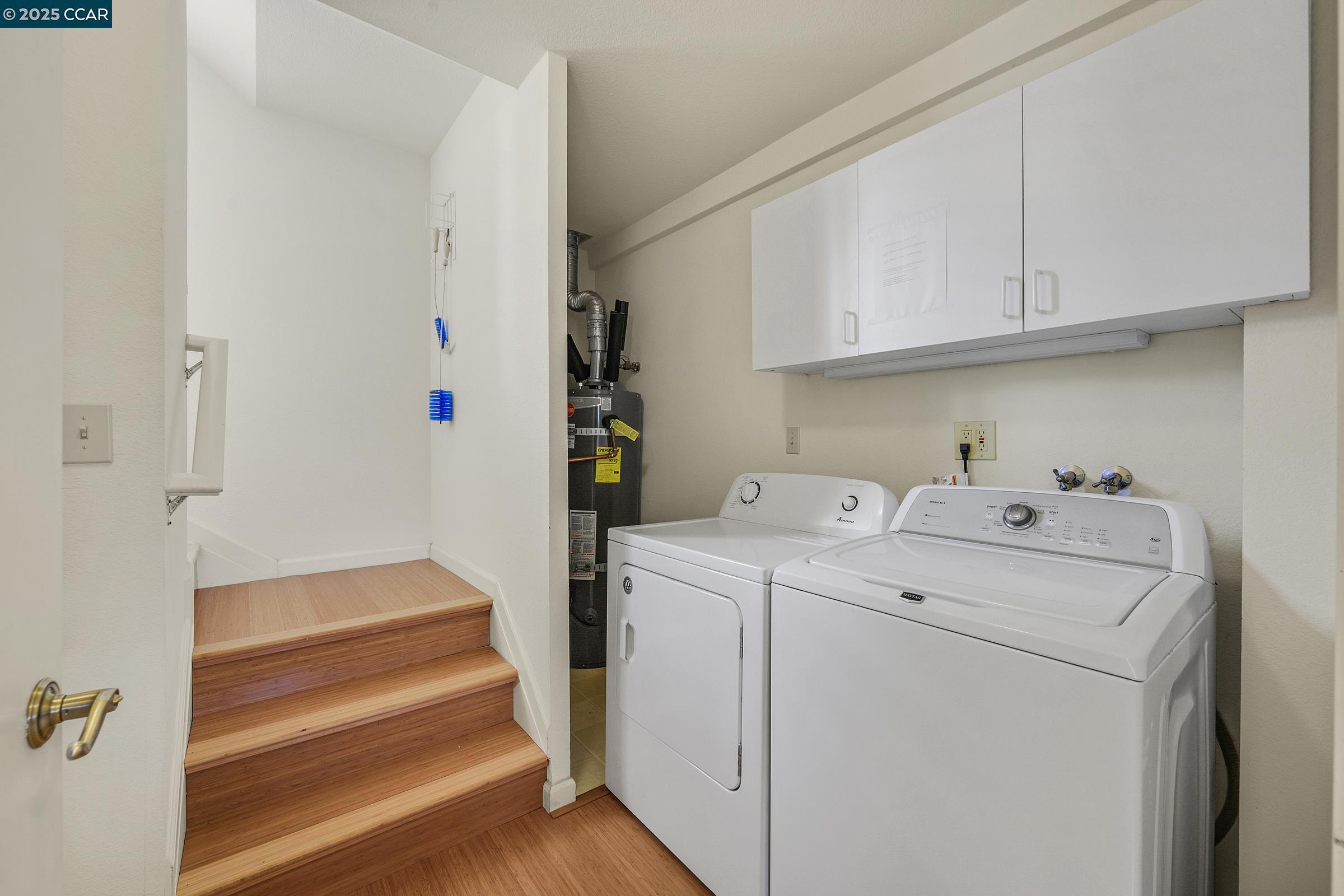 2581 Charles Avenue Pinole, CA 94564 - Photo 22 of 50 a utility room with dryer and washer
