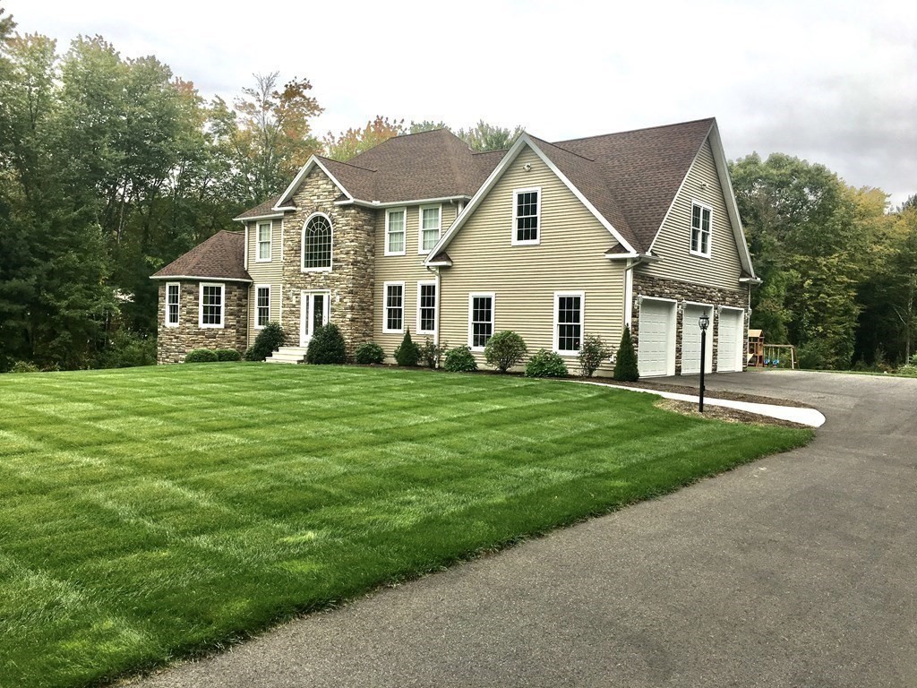 21 Valley Road Southampton, MA 01073 - Photo 2 of 42