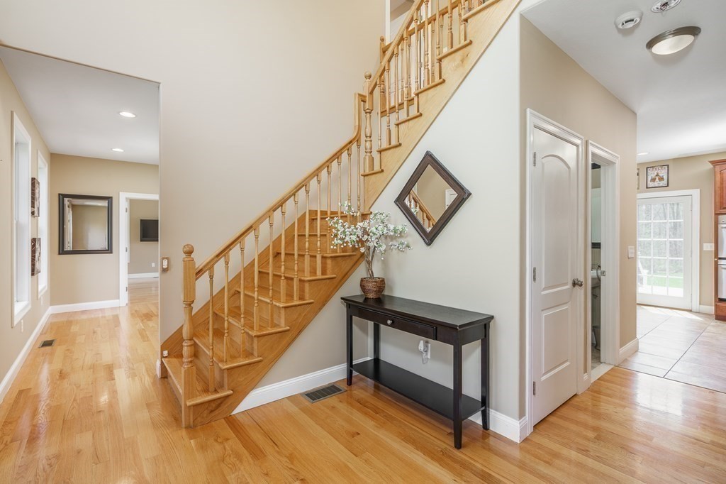 21 Valley Road Southampton, MA 01073 - Photo 22 of 42