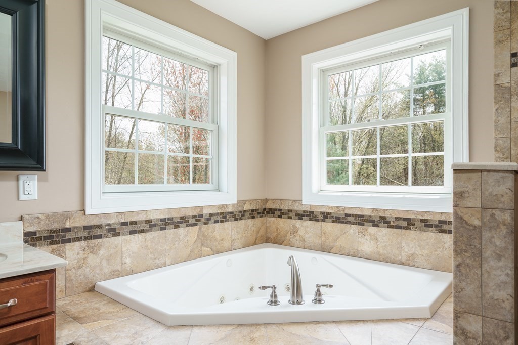 21 Valley Road Southampton, MA 01073 - Photo 28 of 42