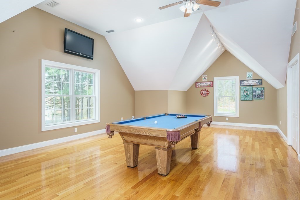 21 Valley Road Southampton, MA 01073 - Photo 33 of 42