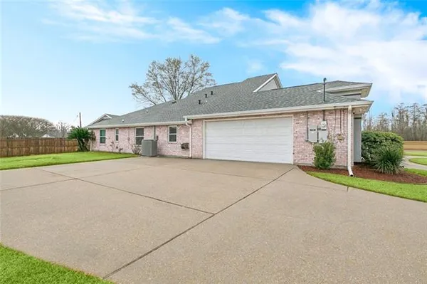 $425,000 | 513 Maryland Drive, Luling, LA 70070