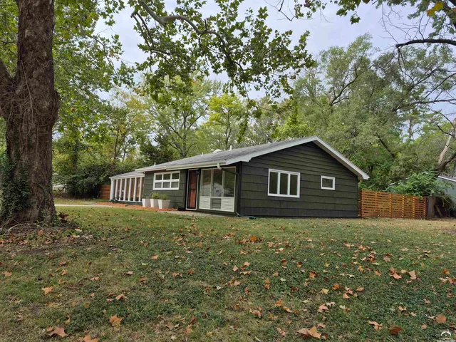 $350,000 | 1704 West 20th Street, Lawrence, KS 66046