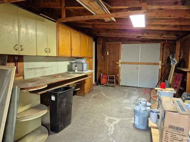 $350,000 | 1704 West 20th Street, Lawrence, KS 66046