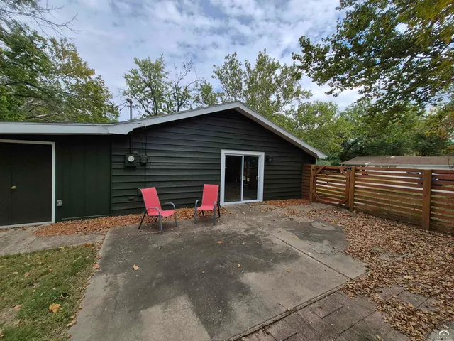 $350,000 | 1704 West 20th Street, Lawrence, KS 66046