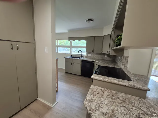 $350,000 | 1704 West 20th Street, Lawrence, KS 66046