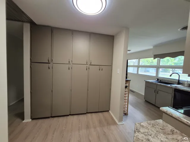 $350,000 | 1704 West 20th Street, Lawrence, KS 66046