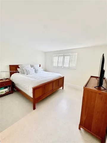 $4,500 | 555 Crandon Boulevard, Unit 32, Key Biscayne, FL 33149