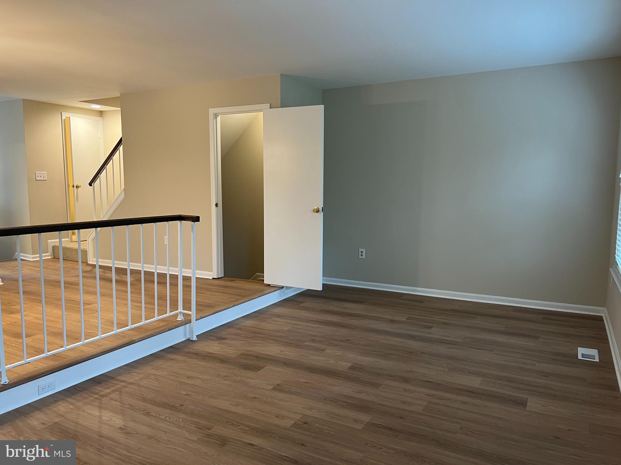 7804 Wintercress Lane Springfield, VA 22152 - Photo 17 of 64 Living room & dining room