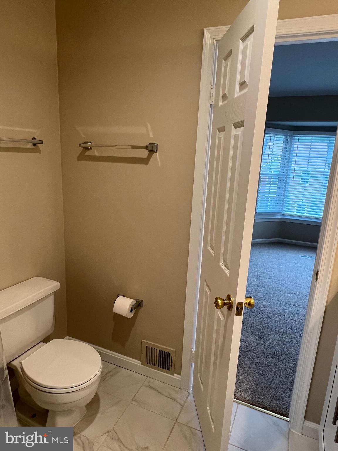 7804 Wintercress Lane Springfield, VA 22152 - Photo 40 of 64 Primary bathroom