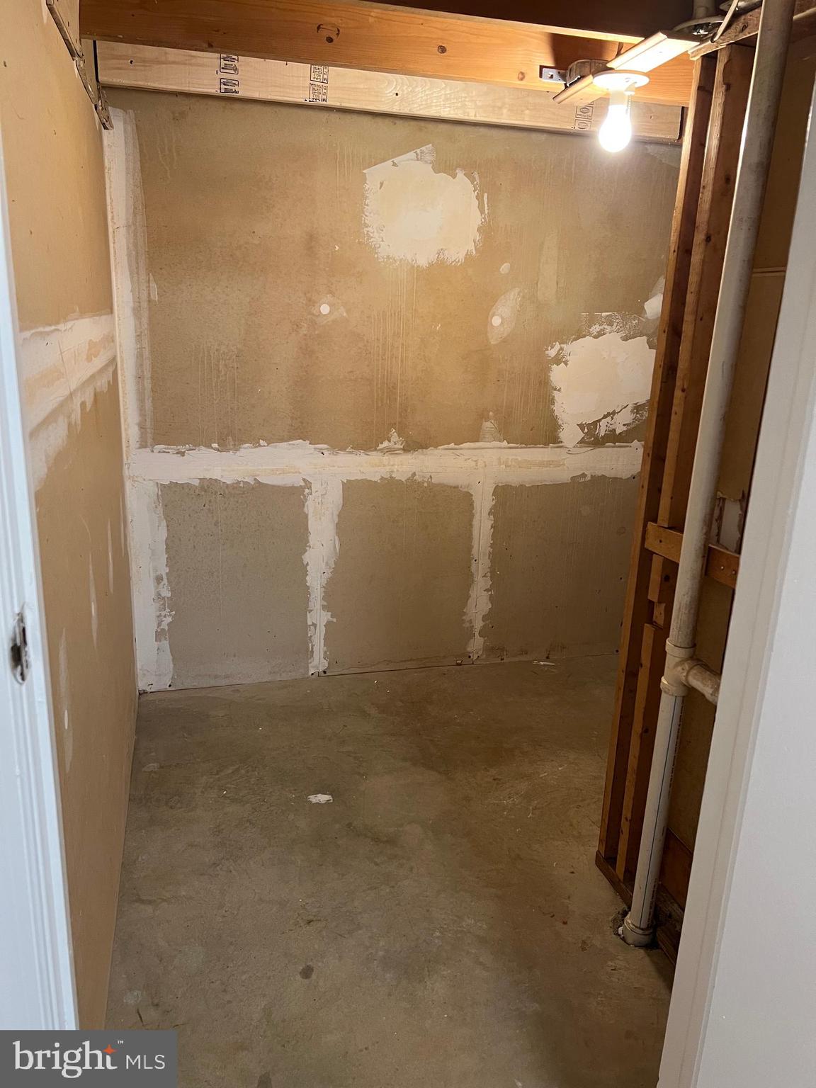 7804 Wintercress Lane Springfield, VA 22152 - Photo 43 of 64 Storage space