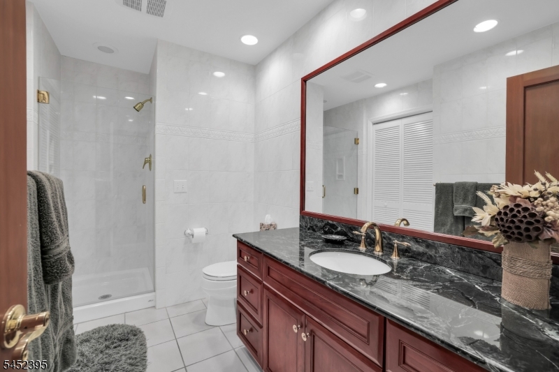 738 Ridge Road Butler, NJ 07405 - Photo 25 of 50 Gallery Image 25