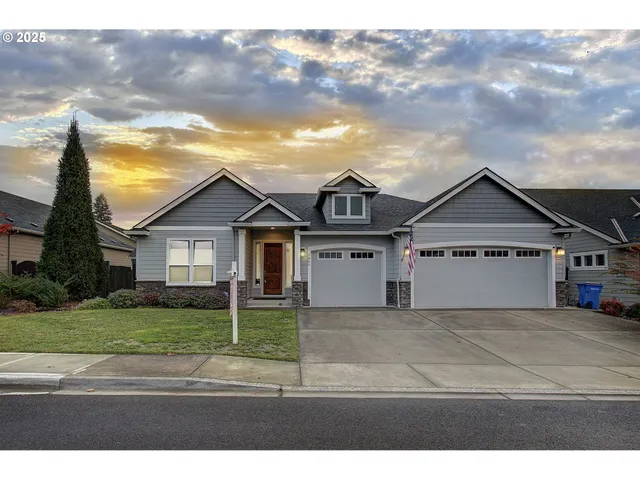 $725,000 | 5805 Northeast 121st Way, Vancouver, WA 98686