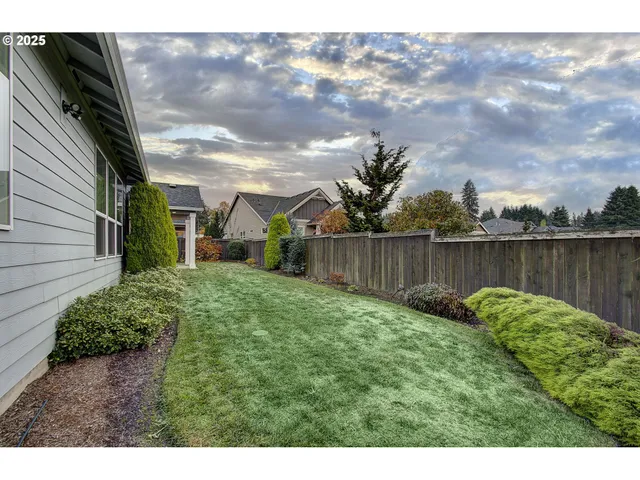 $725,000 | 5805 Northeast 121st Way, Vancouver, WA 98686