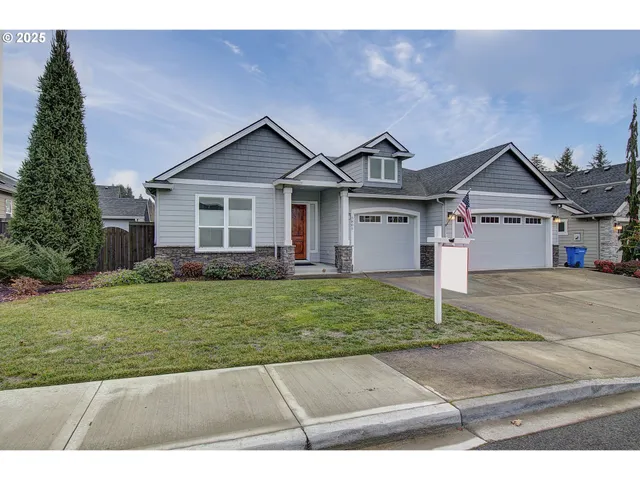 $725,000 | 5805 Northeast 121st Way, Vancouver, WA 98686