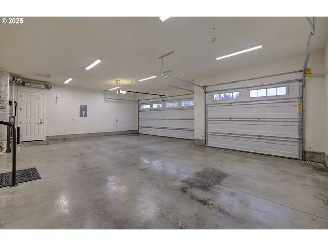 $725,000 | 5805 Northeast 121st Way, Vancouver, WA 98686