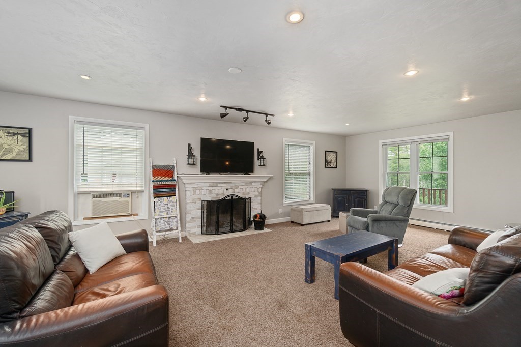 39 Howe Road Spencer, MA 01562 - Photo 7 of 41 Gallery Image 7