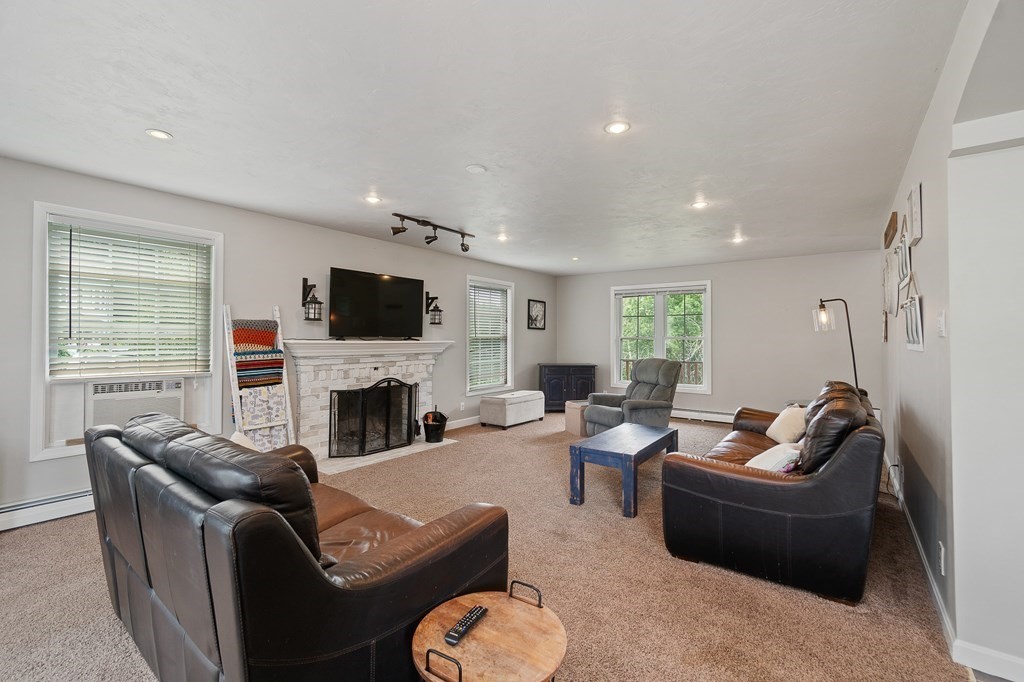 39 Howe Road Spencer, MA 01562 - Photo 9 of 41 Gallery Image 9