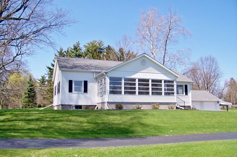 931 Country Club Road Warsaw, IN 46580 - Photo 1 of 27 Gallery Image 1