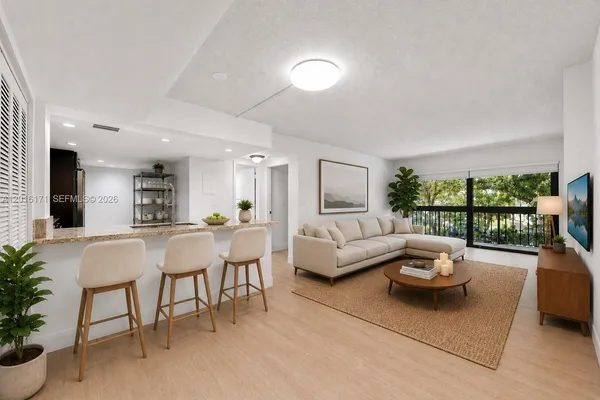 $3,650 | 5201 Orduna Drive, Unit 10, Coral Gables, FL 33146
