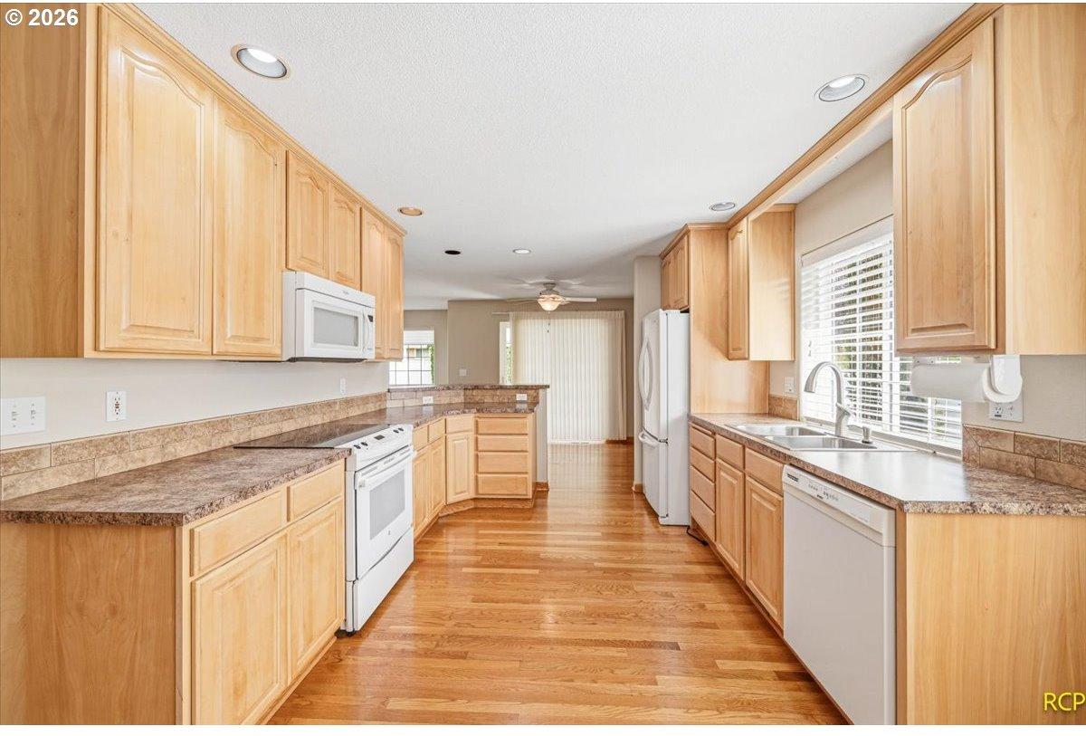 2694 Sykes Road St. Helens, OR 97051 - Photo 14 of 42 Kitchen