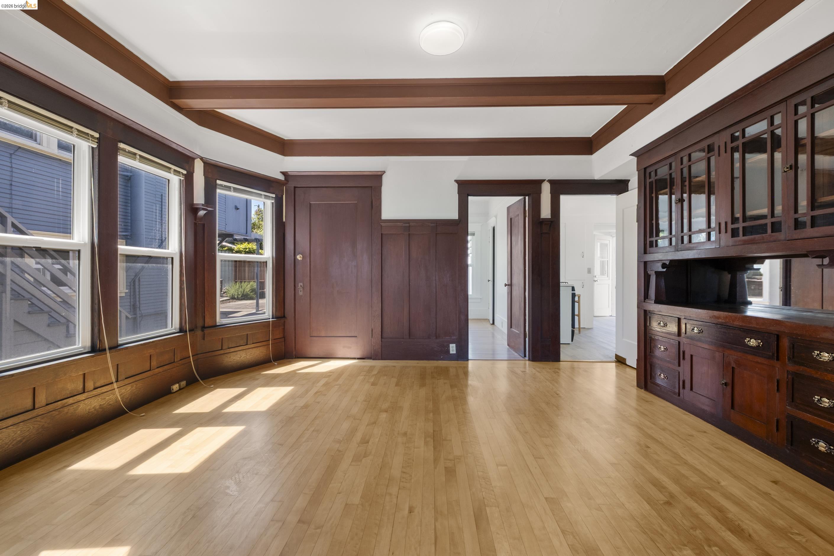 4283 Howe Street Oakland, CA 94611 - Photo 9 of 38