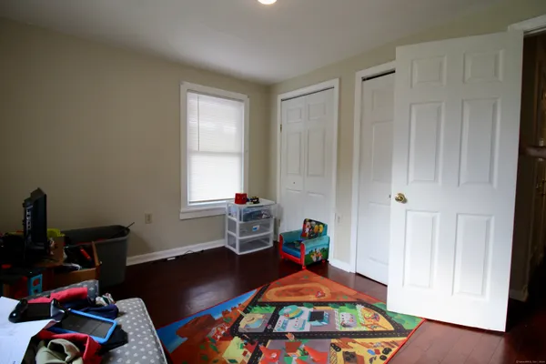 $1,700 | 38 Denison Avenue, Unit 2, New London, CT 06320