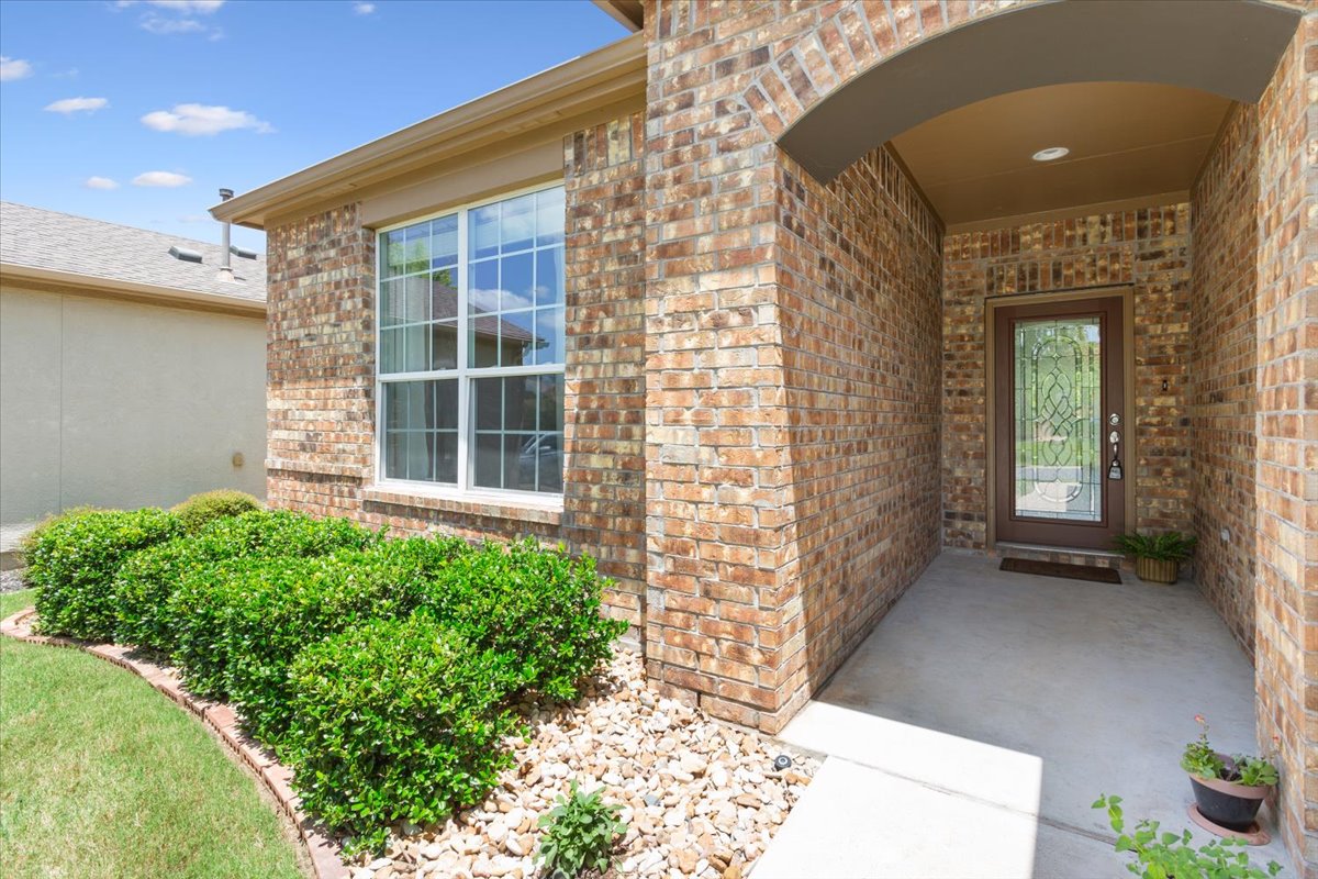 220 Coffee Mill Creek Road Georgetown, TX 78633 - Photo 6 of 36