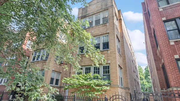 $344,900 | 7315 North Honore Street, Unit 3, Chicago, IL 60626