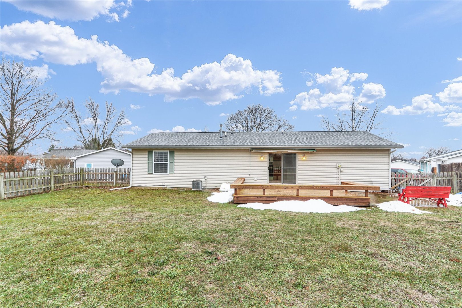 502 Richard Court Mahomet, IL 61853 - Photo 21 of 31 a front view of a house with a yard and garage