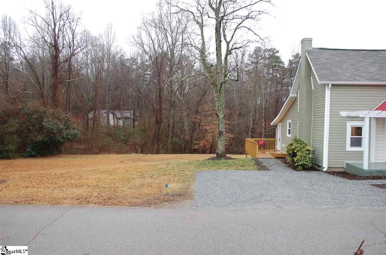 175 Coleman Road Wellford, SC 29385 - Photo 4 of 36