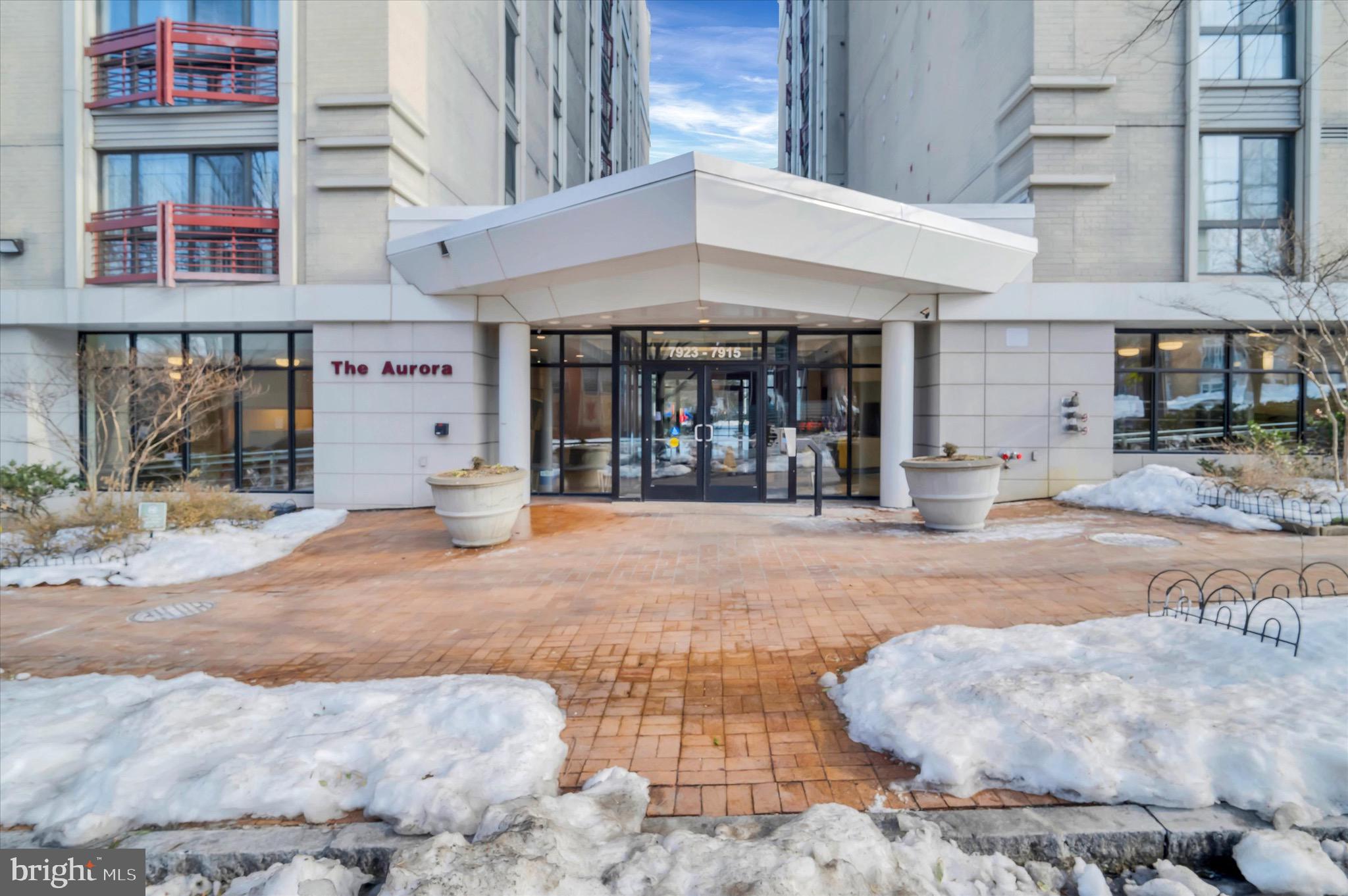 7923 Eastern Avenue Northwest, Unit 904 Silver Spring, MD 20910 - Photo 3 of 31