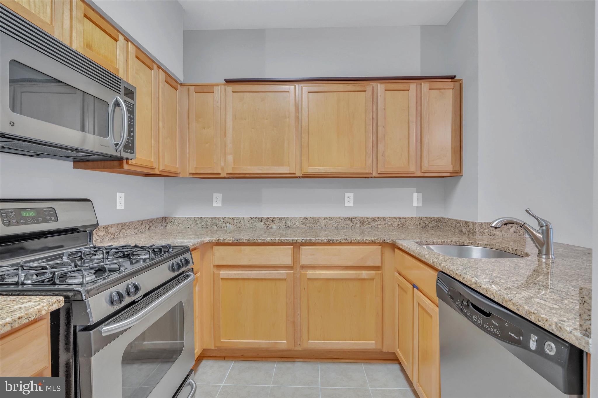 7923 Eastern Avenue Northwest, Unit 904 Silver Spring, MD 20910 - Photo 7 of 31
