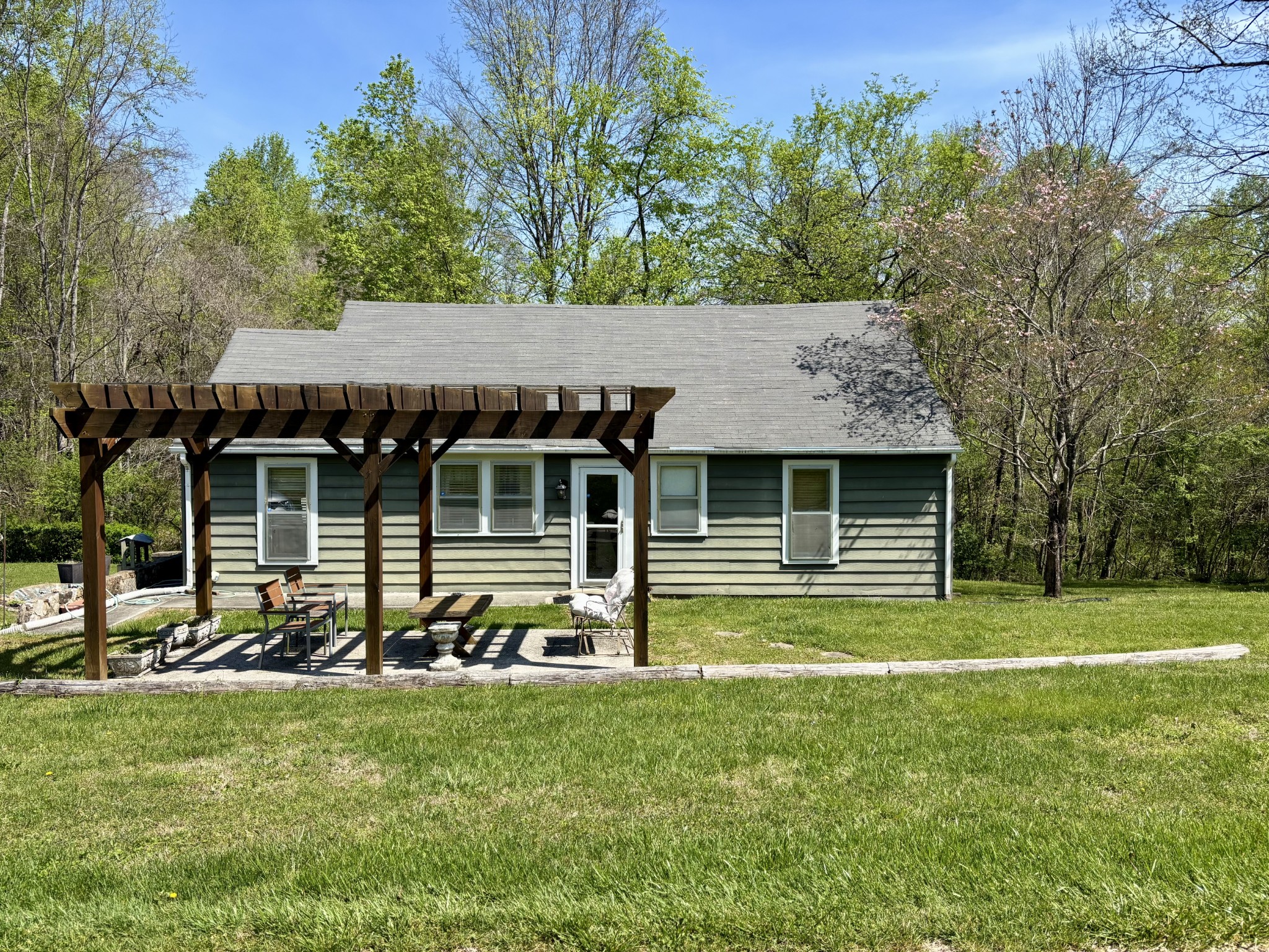 101 Flood Road McMinnville, TN 37110 - Photo 2 of 21