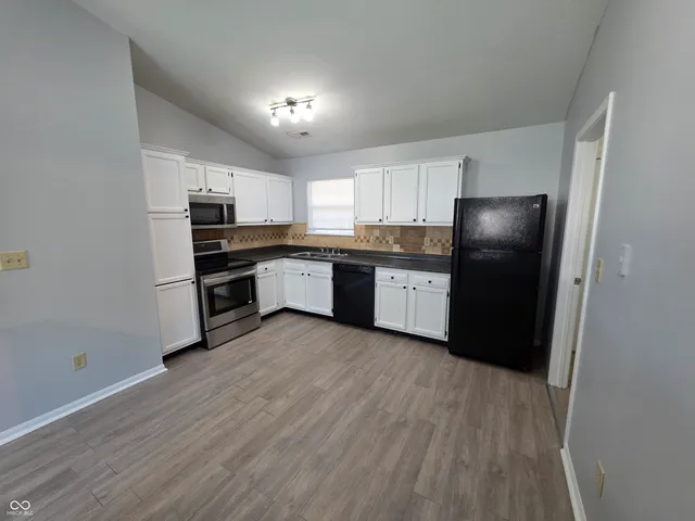 $1,680 | 6165 Pinnacle Boulevard, Indianapolis, IN 46237