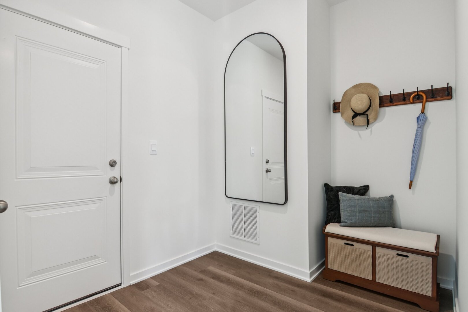 2323 Hirsch Road Oswego, IL 60543 - Photo 16 of 56 Gallery Image 16