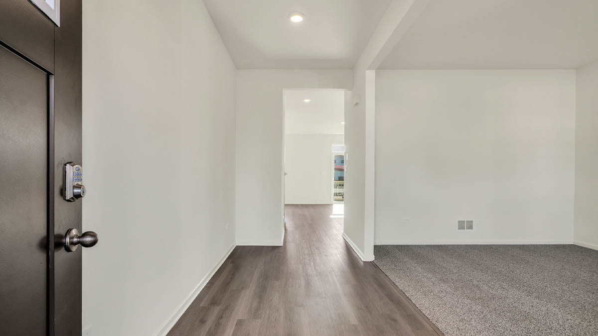 2323 Hirsch Road Oswego, IL 60543 - Photo 6 of 56 Gallery Image 6