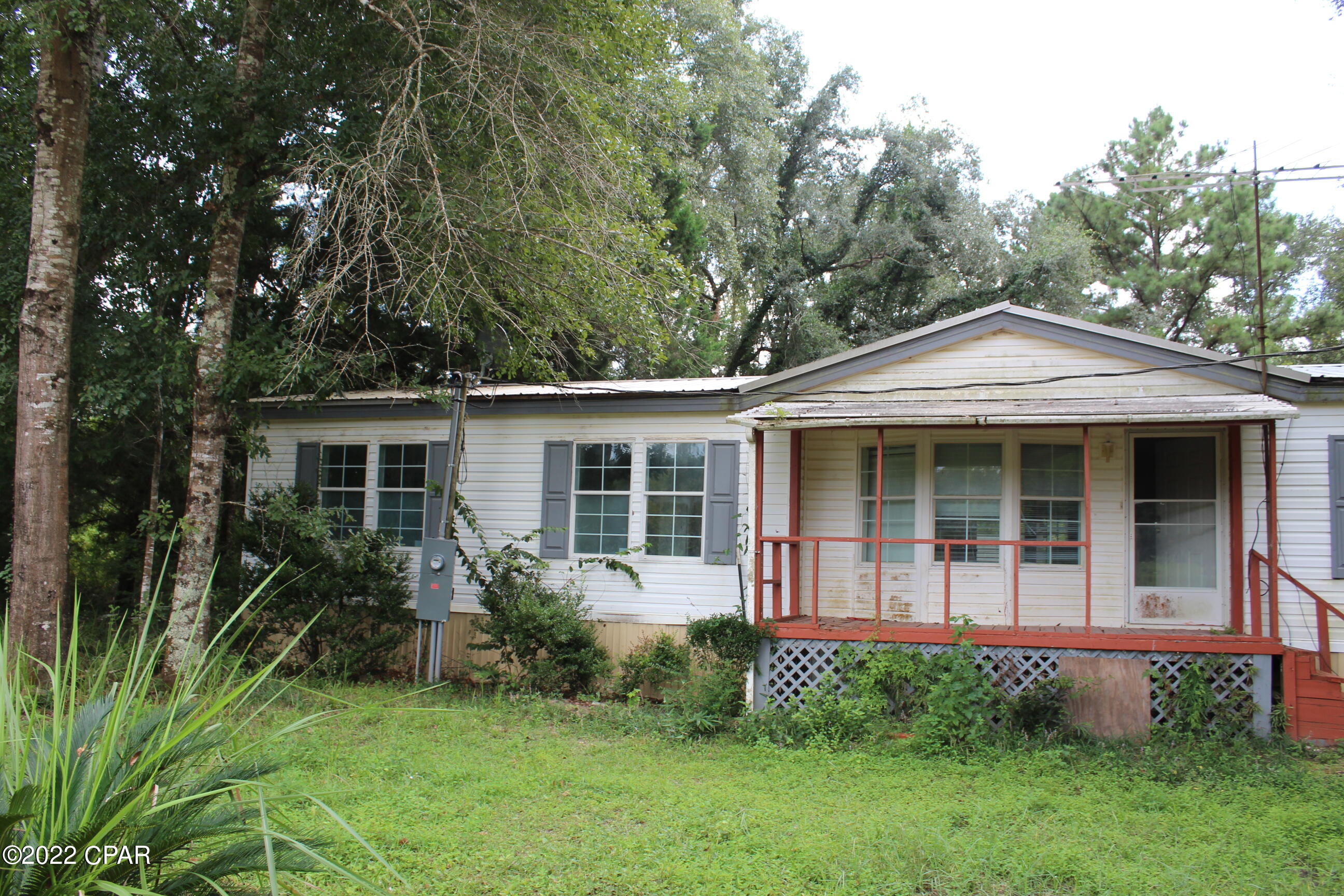 4506 Clemmons Road Vernon, FL 32462 - Photo 2 of 16